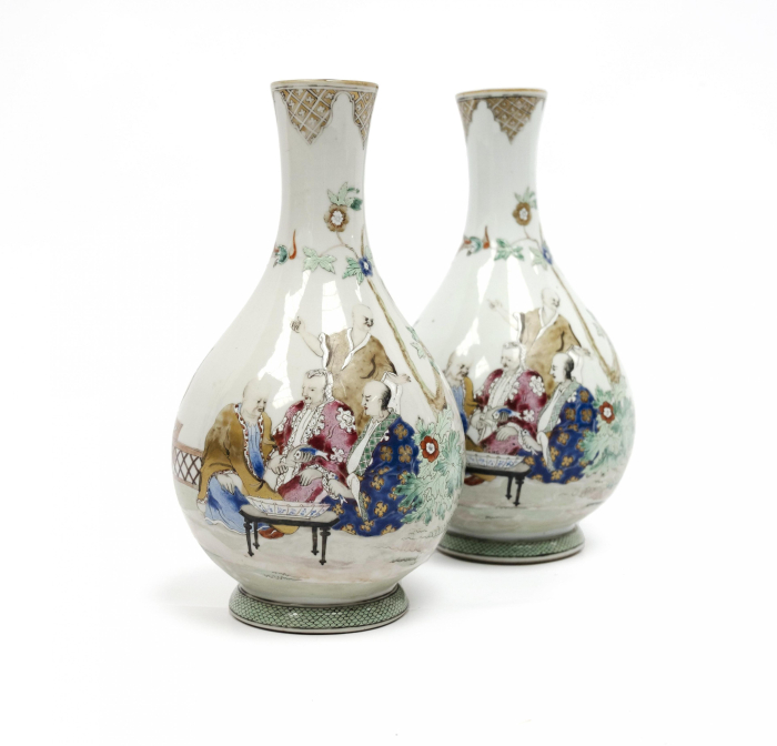 A rare pair of Cornelis Pronk 'Four Doctors' bottle vases | Fijnaut