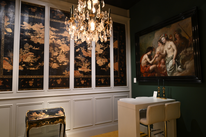 Japanese Six-fold Lacquered Screen | Kollenburg Antiquairs