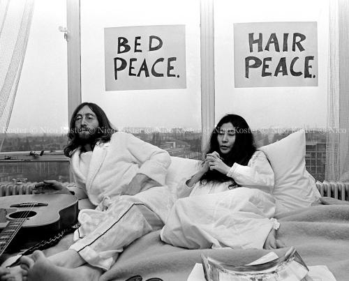 John Lennon et Yoko Ono - PEACE - Salle 902 Hilton # 11