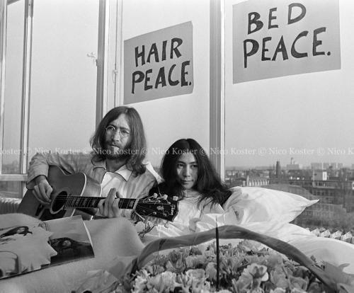 John Lennon & Yoko Ono - PEACE - Room 902 Hilton #7