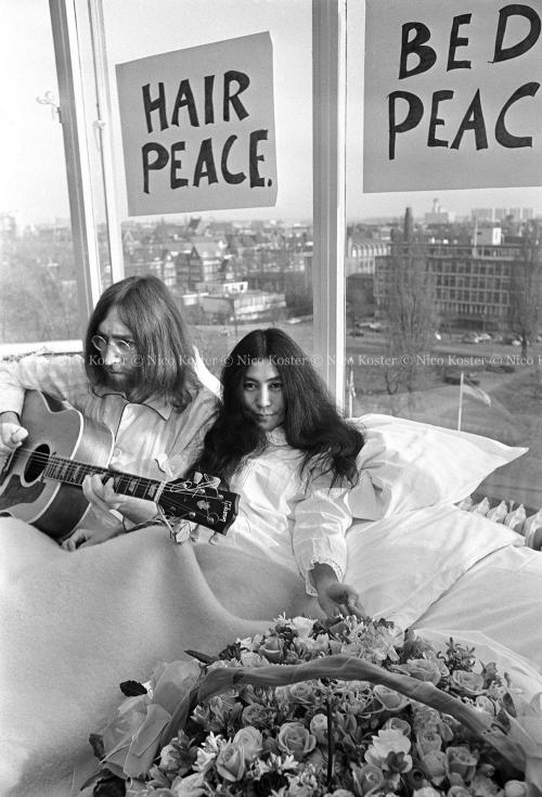 De John Lennon y Yoko Ono - LA PAZ - 902 habitaciones Hilton # 3