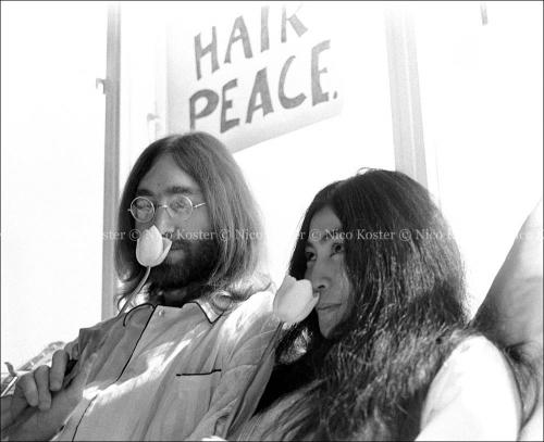 John Lennon & Yoko Ono - PEACE - Room 902 Hilton #1