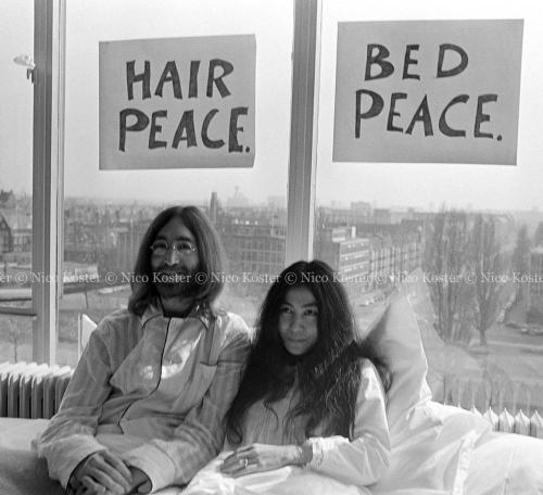 John Lennon & Yoko Ono - PEACE - Zimmer 902 Hilton # 22