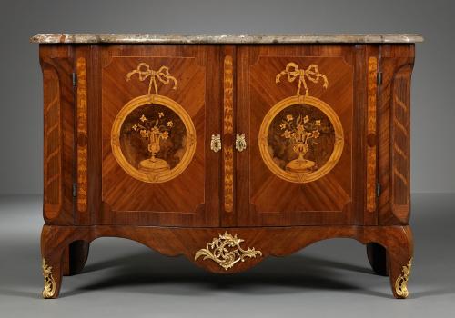 A Dutch Transitional Commode