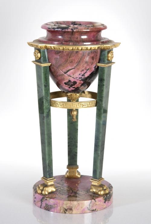 A Russian rhodentite and nephrite tazza, design Ivan HALLBERG