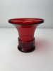 Jean Beck, Munchen/Duitsland, rood glazen vaas met facetgeslepen banden, ca. 1921 - Jean Beck