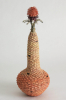 Kari Kurihara, uniek keramisch sculptuur, 'Fée de serre', prachtige combinatie van een imaginaire vrucht en bloem. - Kaori Kurihara