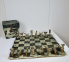 Lies Cosijn (Mojokerto 1931 –  2016 Petten), 39 delig keramisch schaakspel, 1977 - Lies Cosijn