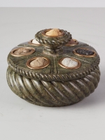 A southern Italian intaglio-inset serpentine marble 'Grand Tour' inkwell
