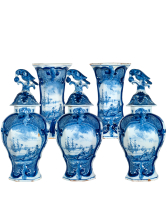Een 5-delig Blauw Wit Delfts Garnituur - Johannes van Duijn