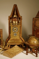 Astronomical table clock
