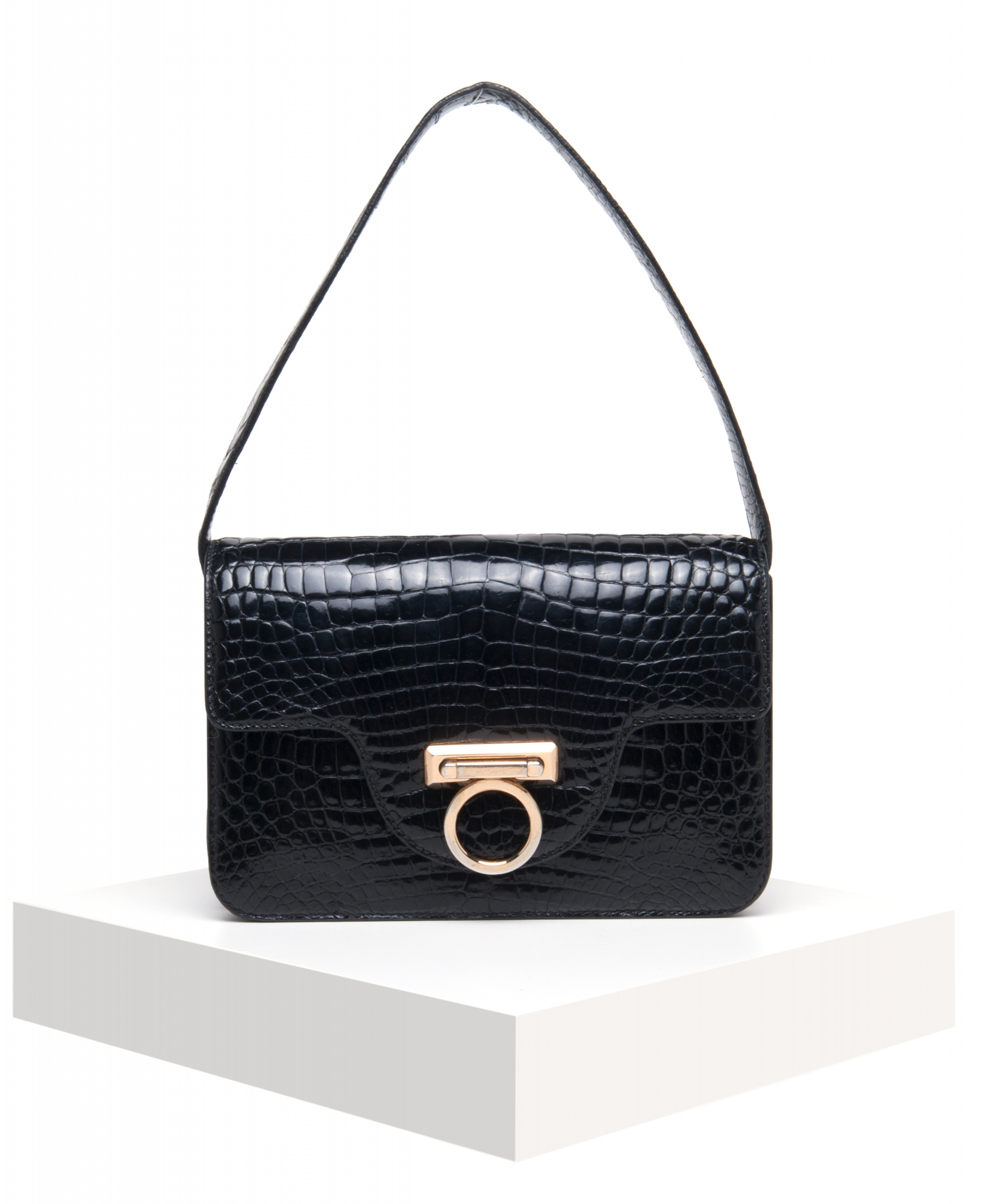 Gucci Vintage GG Logo Pebbled Leather Messenger Bag Black