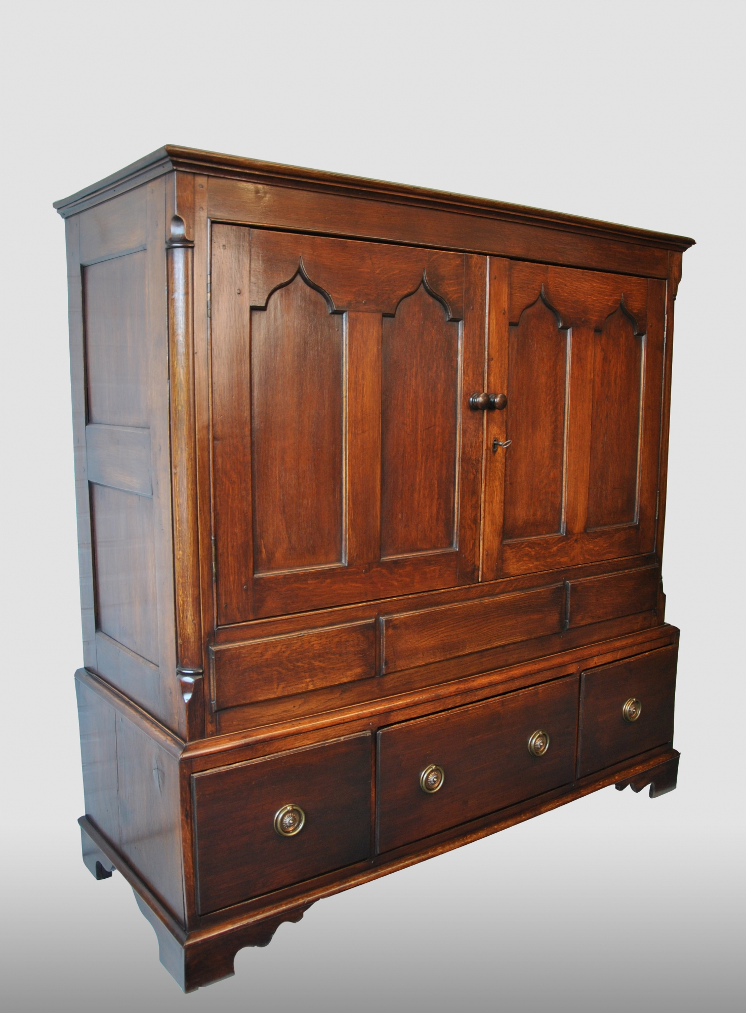 Small English Cabinet In A Beautiful Patina Oak 18th Century