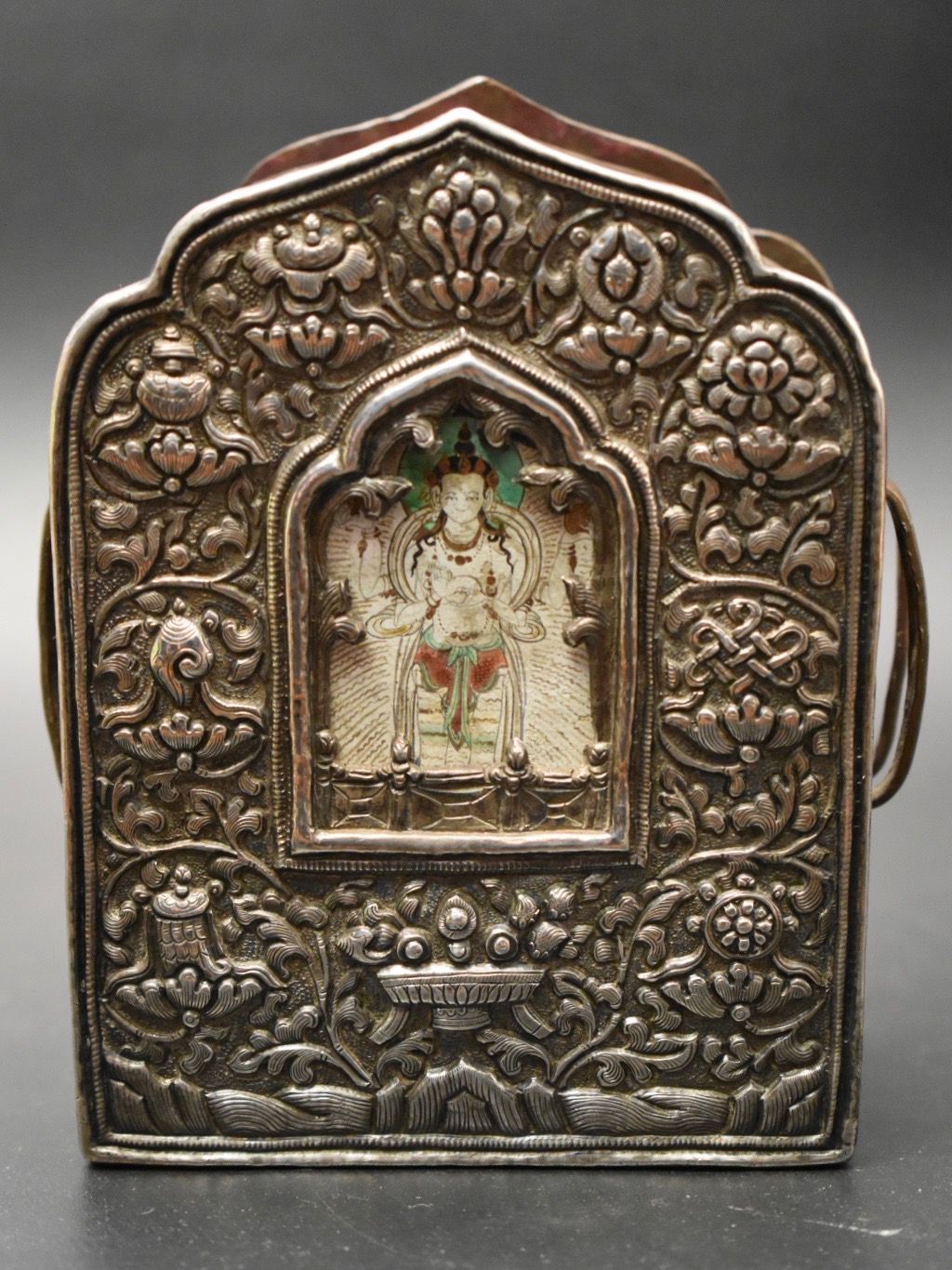 Antique Tibetan Silver Gau Box. | Hart