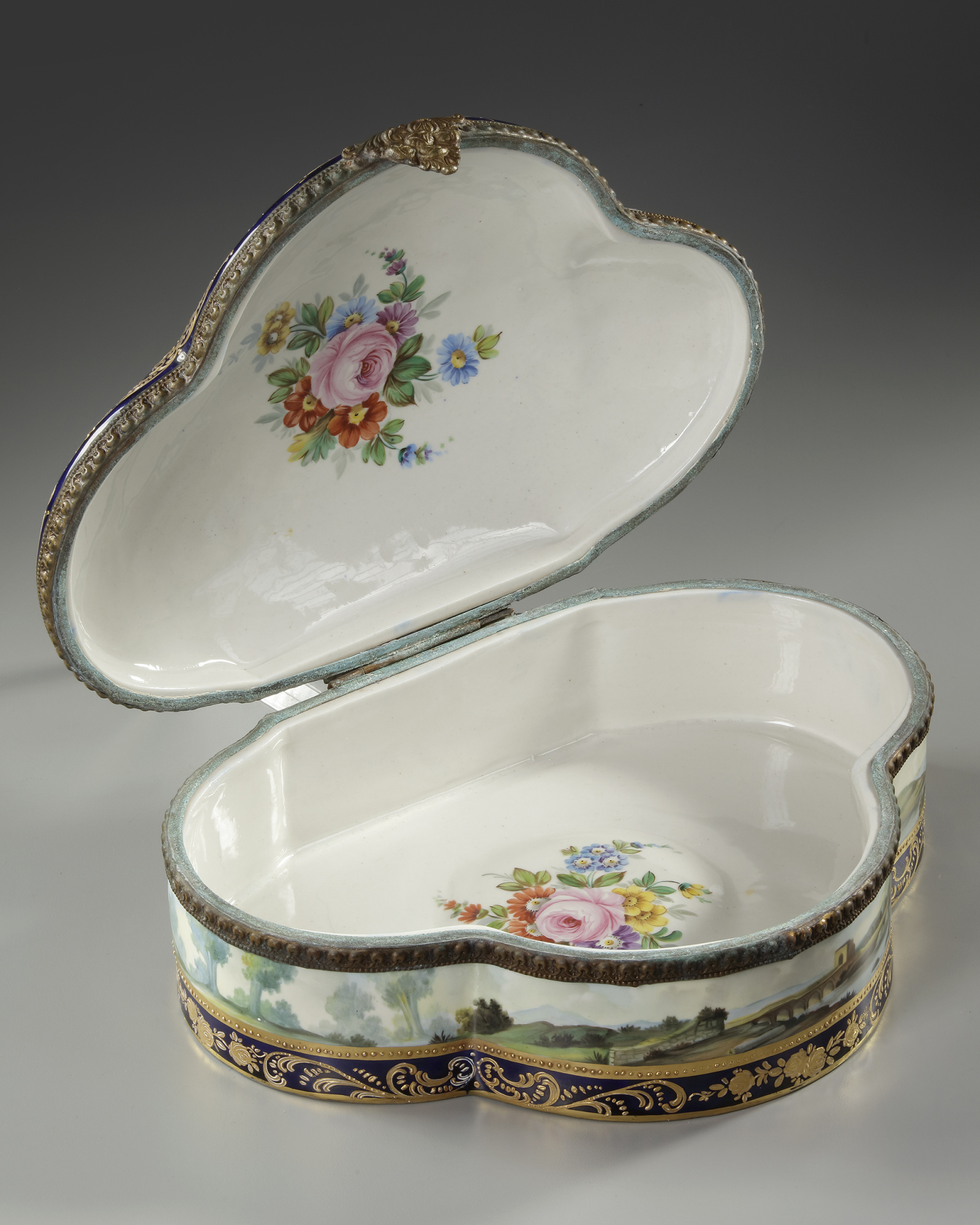 Antique Porcelain Jewelry Box For Sale - Porcelain Trinket Box With Lid