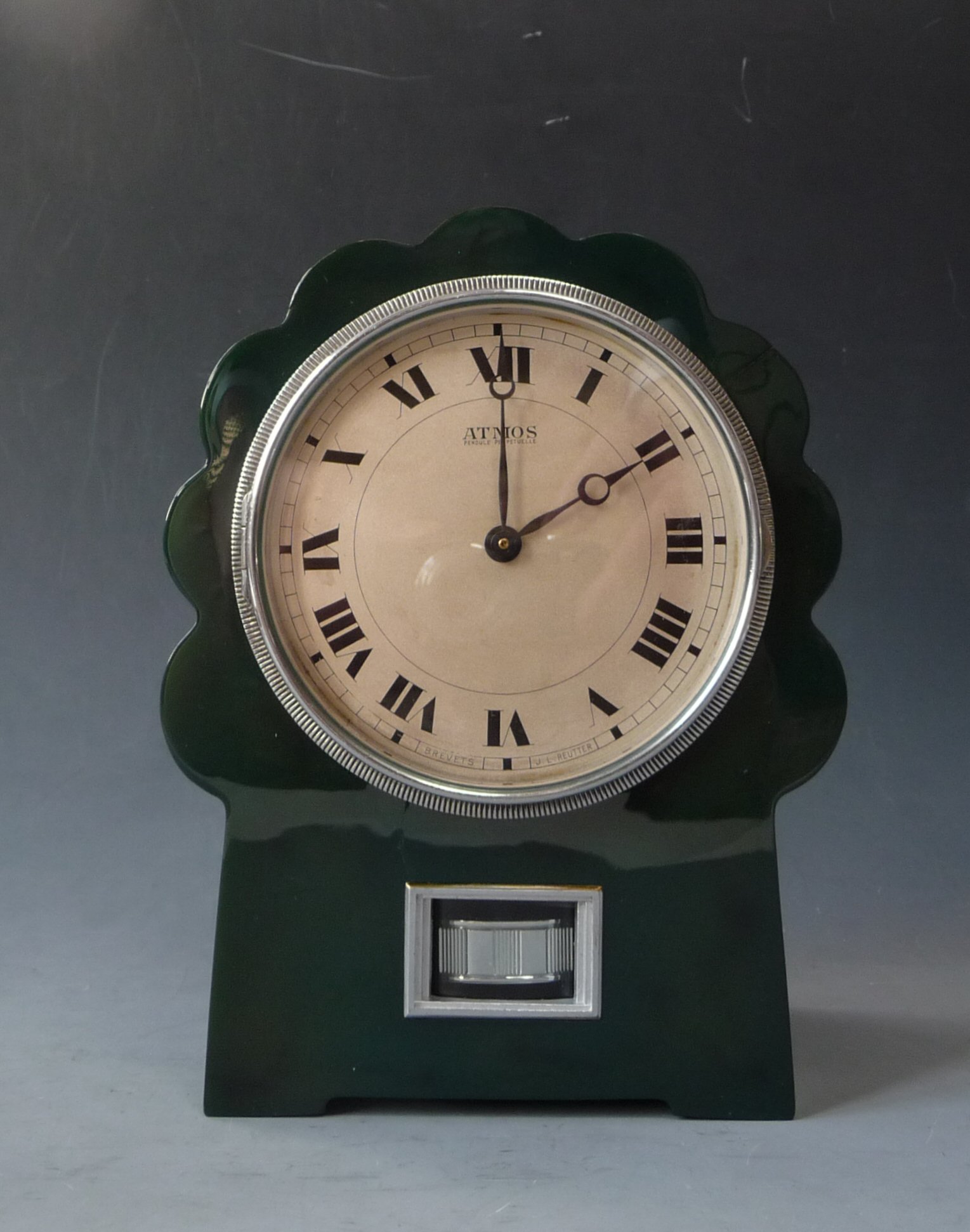 Green Art Deco model Atmos clock, No LG 4, J. L. Reutter, France ca ...