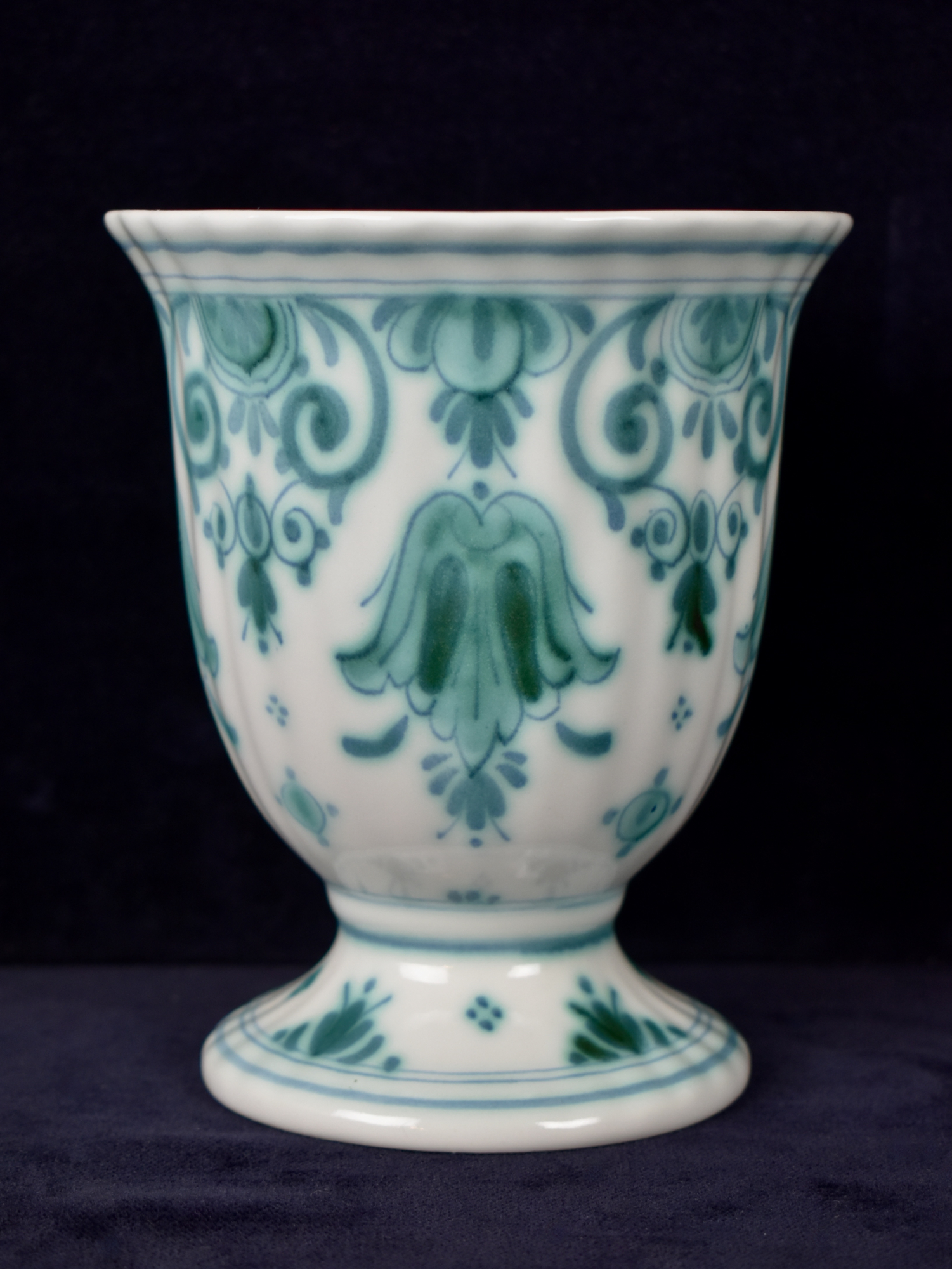 Rare Dutch Green & White Royal Delft Delvert Footed Vase - 1970 - ROYAL ...