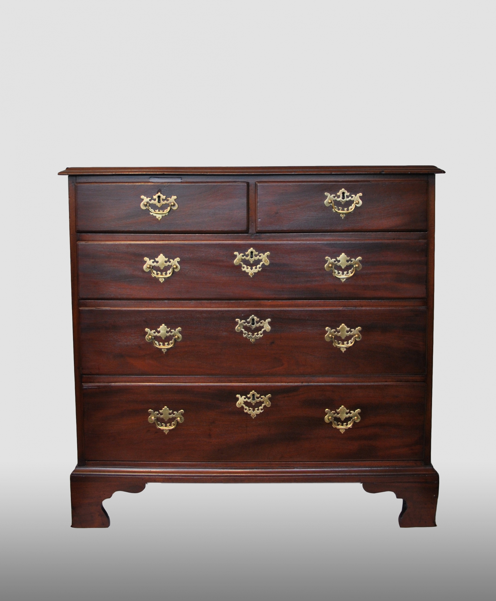 English Solid Mahogany Chest Of Drawers With Beautiful Original