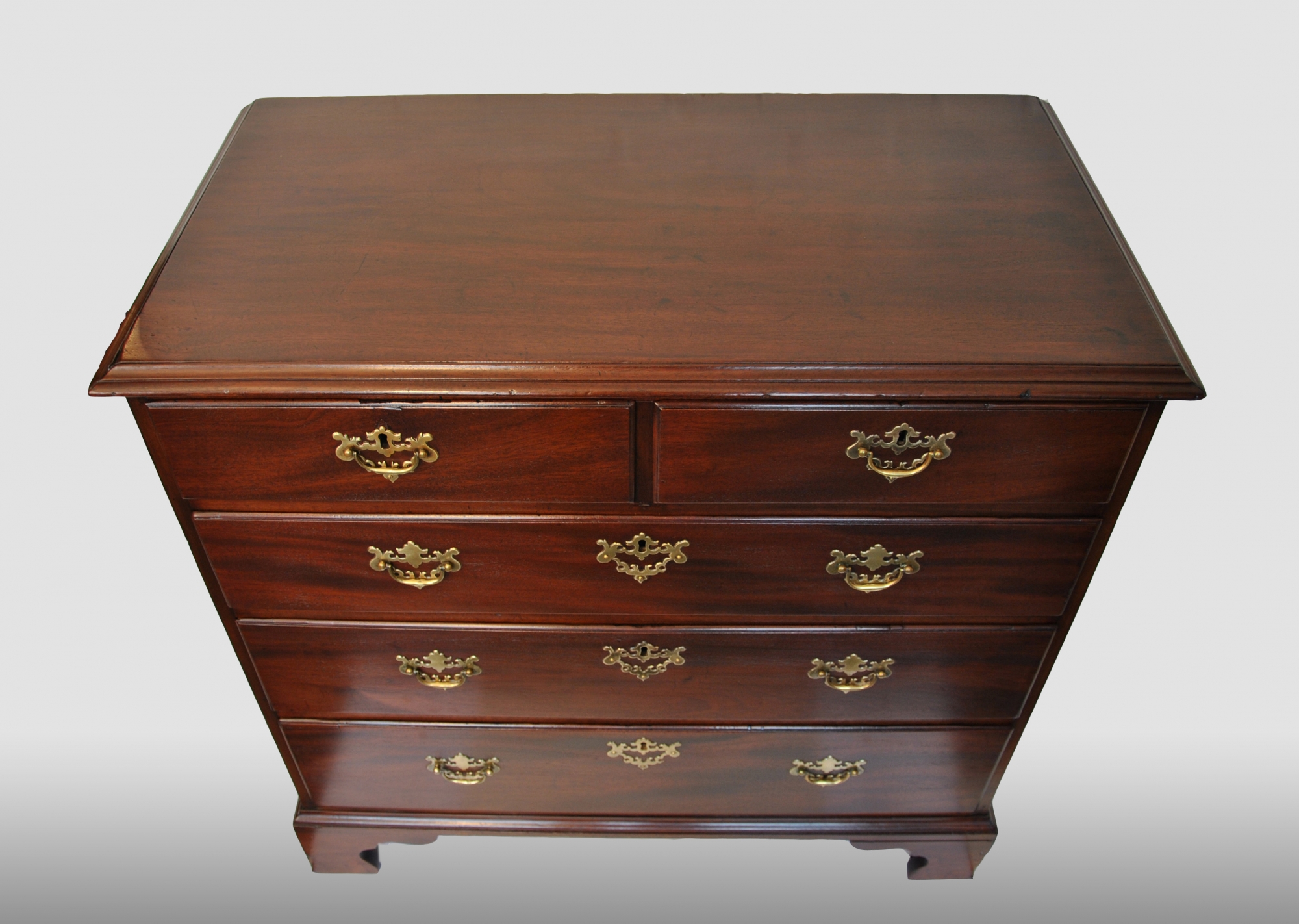 English Solid Mahogany Chest Of Drawers With Beautiful Original