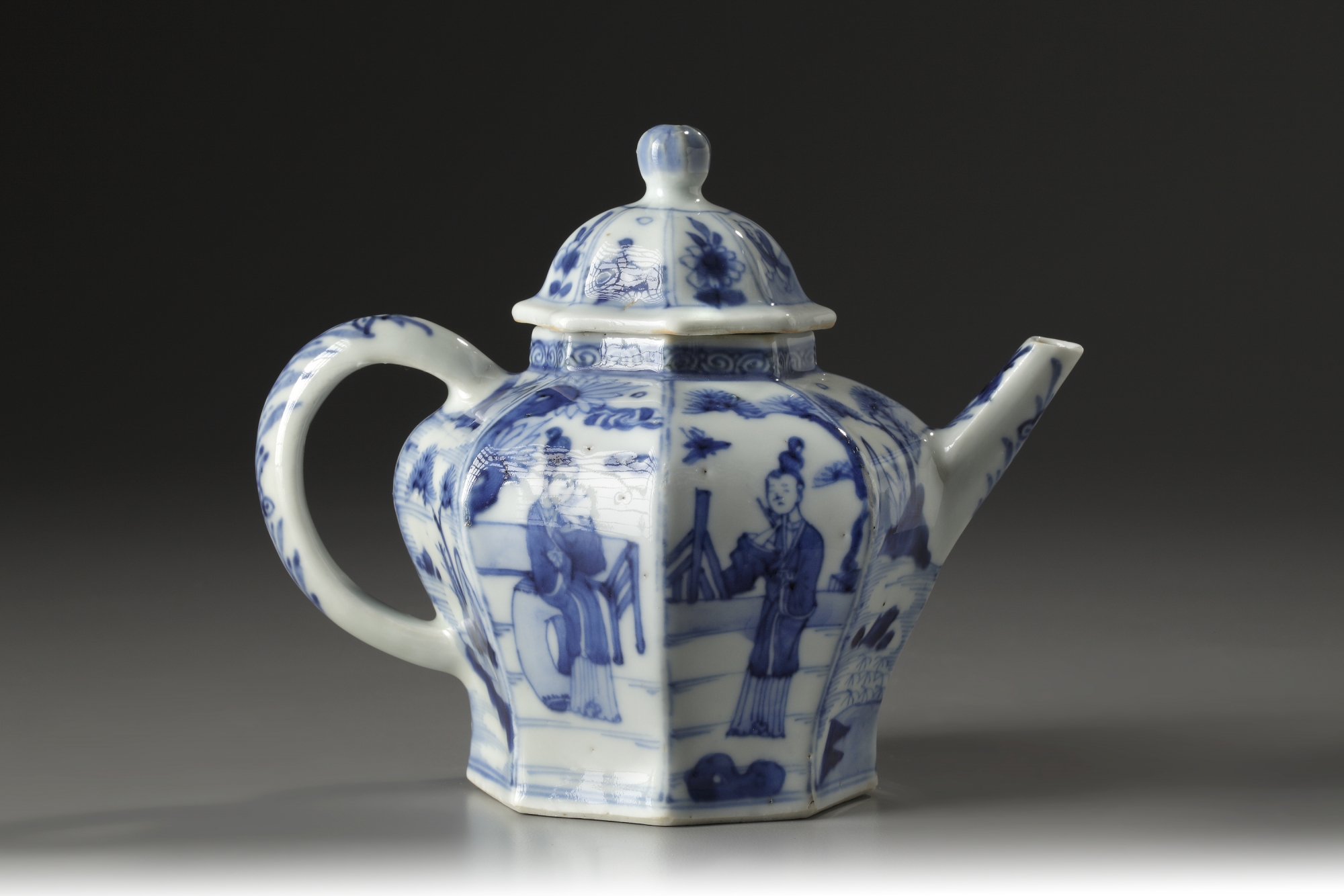 A Chinese blue and white faceted teapot and cover OAA