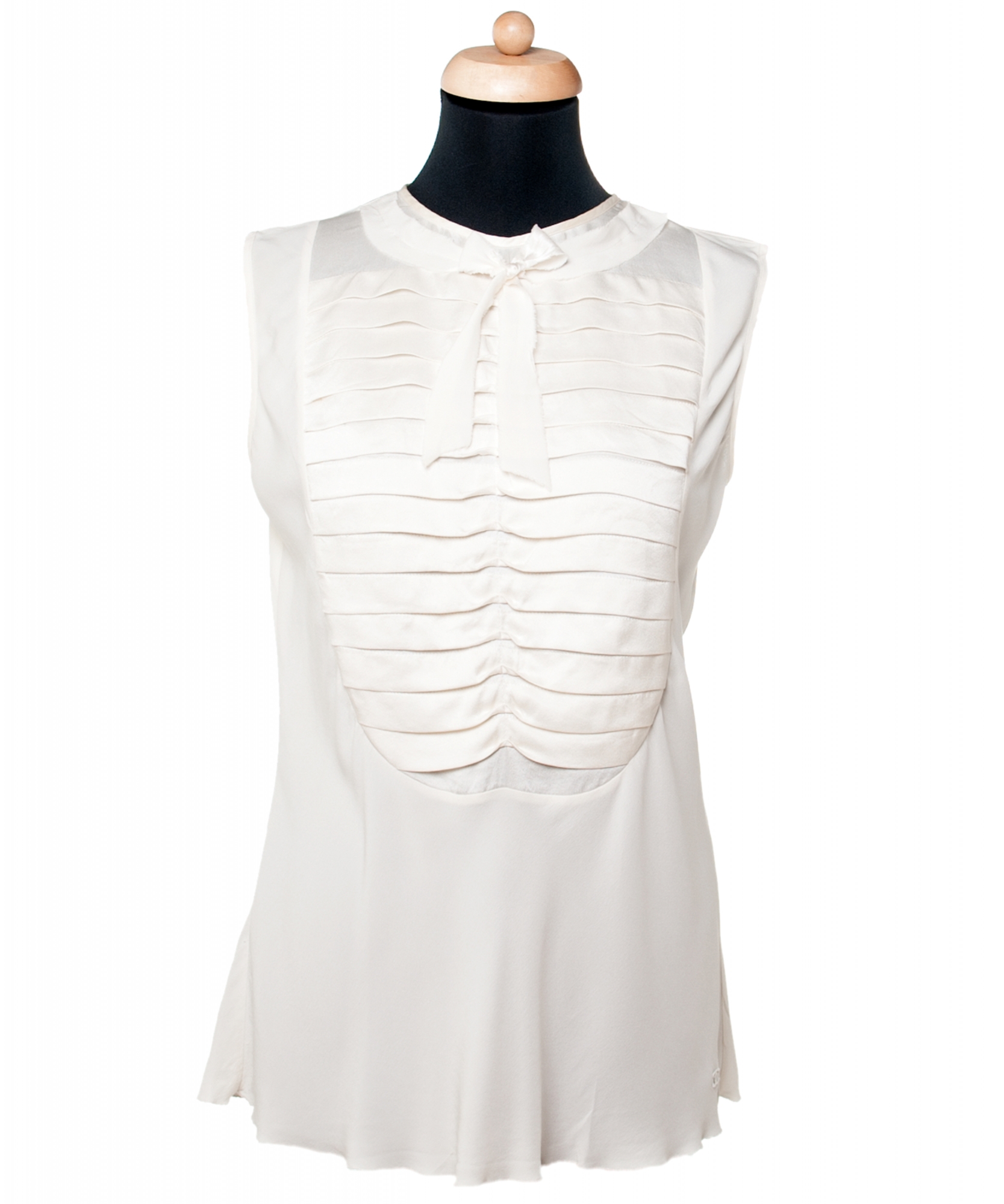 Chanel White Silk Sleeveless Pleated Bow Blouse - Chanel