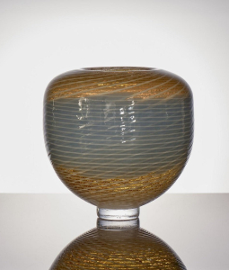 AD Copier/ Lino Tagliapietra, filigrano vase with blue and white, made in 1990 with the help of Bernard Heesen in the Oude Horn glass studio. - Andries Dirk (A.D.) Copier