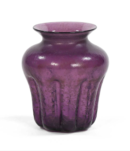 Chris Lebeau (1878-1945), Unica 735, February 1927, free-blown glass with purple color powders and crackle, executed by Ludwig Moser & Sohne, Meierhofen - Chris (J.J.C.) Lebeau