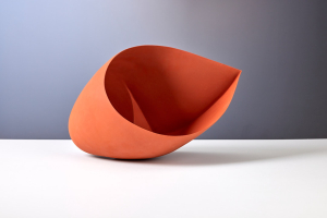 Wouter Dam, (1957), sculptural ceramic, red (terracotta) object, 1993. - Wouter Dam