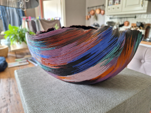 Toots Zynsky, glazen meerkleurige kom, 1989, executed in the filet-de-verre technique - Toots Zynsky