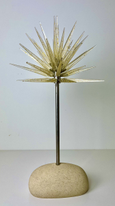 Neil Wilkin, sandstone bowl with clear glass blades and gold flakes, 1999 - Neil Wilkin