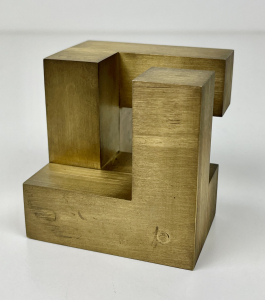 André Volten (1925-2002) Untitled (5) I., II. and III. steel, I. 12x5 cm; II. 17x12 cm; III. 13x2,5 cm; IIII. and V. brass, IIII. 7,5x7,5x7,5 cm; V. 6x6x6 cm Provenance: All acquired directly from the artist. - Andre Theo Aart Andre Volten