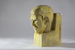 W.C. Brouwer, Sculptuur 'Het Denken', geel geglazuurd aardewerk, ca. 1928 - Willem Coenraad Brouwer