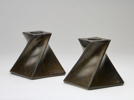 Jan van der Vaart, Two ceramic candle holders with bronze glaze, 1976 - Johannes Jacobus, Jan van der Vaart