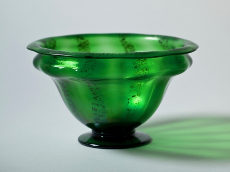 C.J. Lanooy, unique green vase with ribs and tin crackle, Glass Factory Leerdam, 1928 - Chris (C.J.) Lanooy