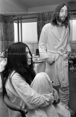 John Lennon & Yoko Ono - PEACE - Room 902 Hilton #8