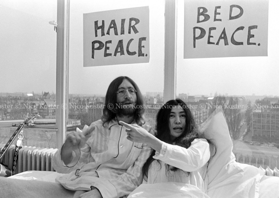 John Lennon & Yoko Ono - PEACE - Room 902 Hilton #2