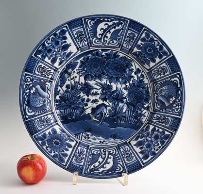 A large Japanese Arita dish