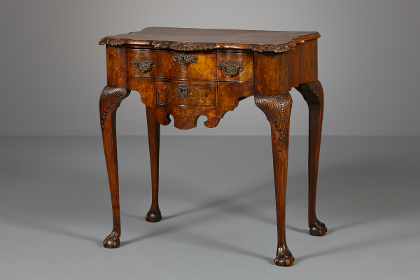 Dutch Louis XV burr walnut side table