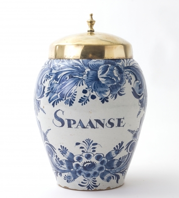 A Blue and White Tobaccojar in Dutch Delftware « SPAANSE »
