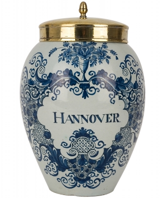 A Blue and White Tobaccojar in Dutch Delftware 'HANNOVER' - De Porcelyne Lampetkan - The Porcelan Ewer Factory