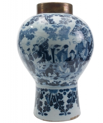 A Splendid Big Blue Delft Vase