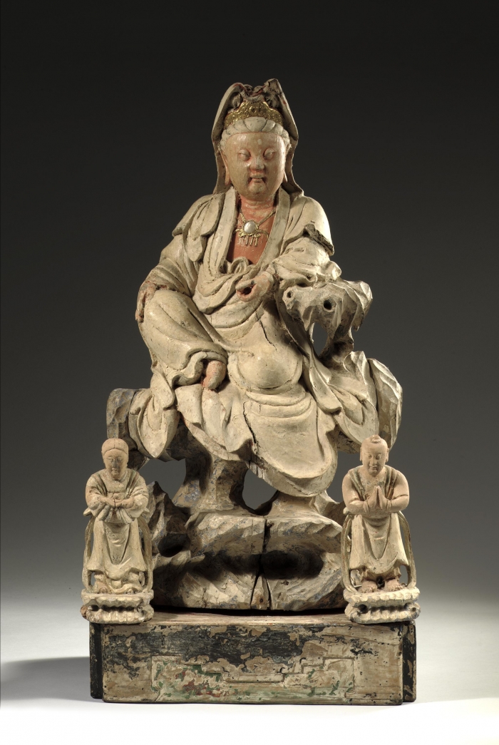 A Chinese polychromed wooden sculpture of Bodhisattva Guanyin, 18th