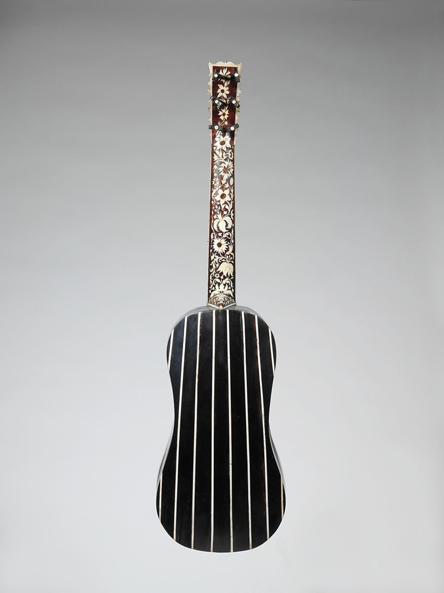 Guitar ca. 1695-99, Metropolitain Museum of Art